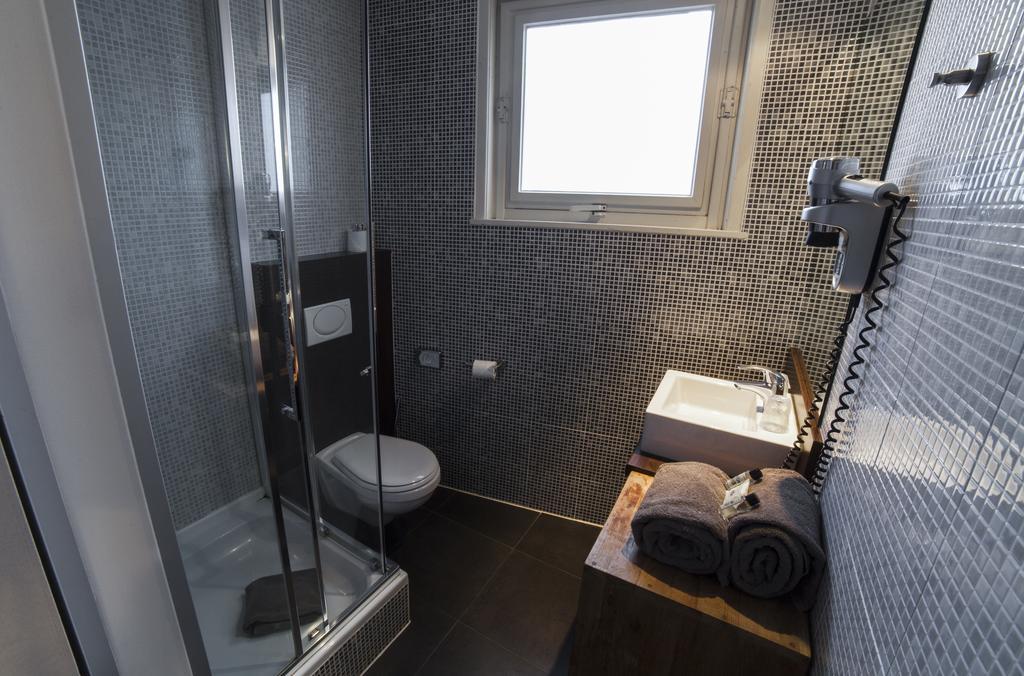 Hotel Kanaï Lille Ruang foto