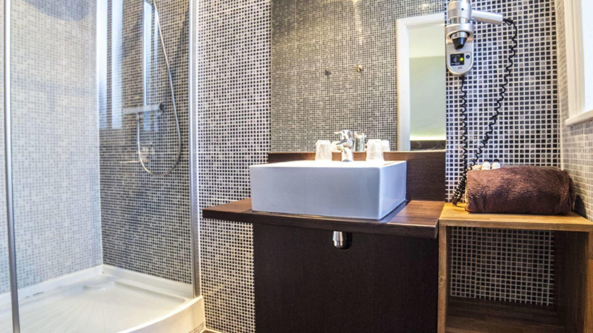 Hotel Kanaï Lille Bagian luar foto